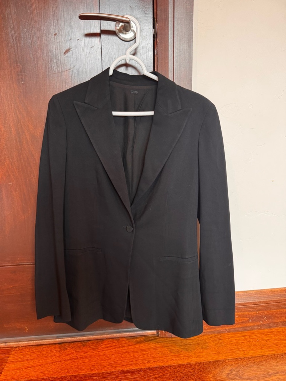 The Row Black Single-Button Notch Lapel Blazer